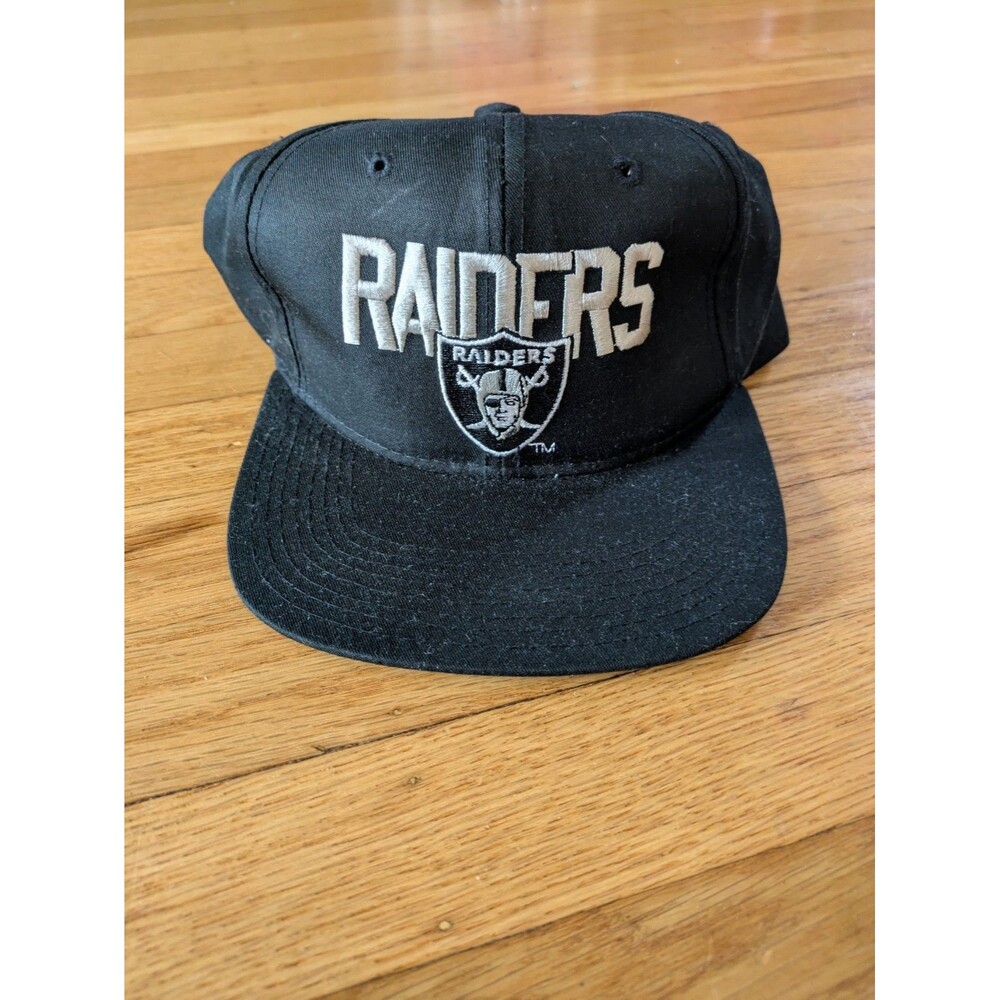 Vintage 90s Los Angeles LA Raiders New Era pro model Logo SnapBack Hat Cap